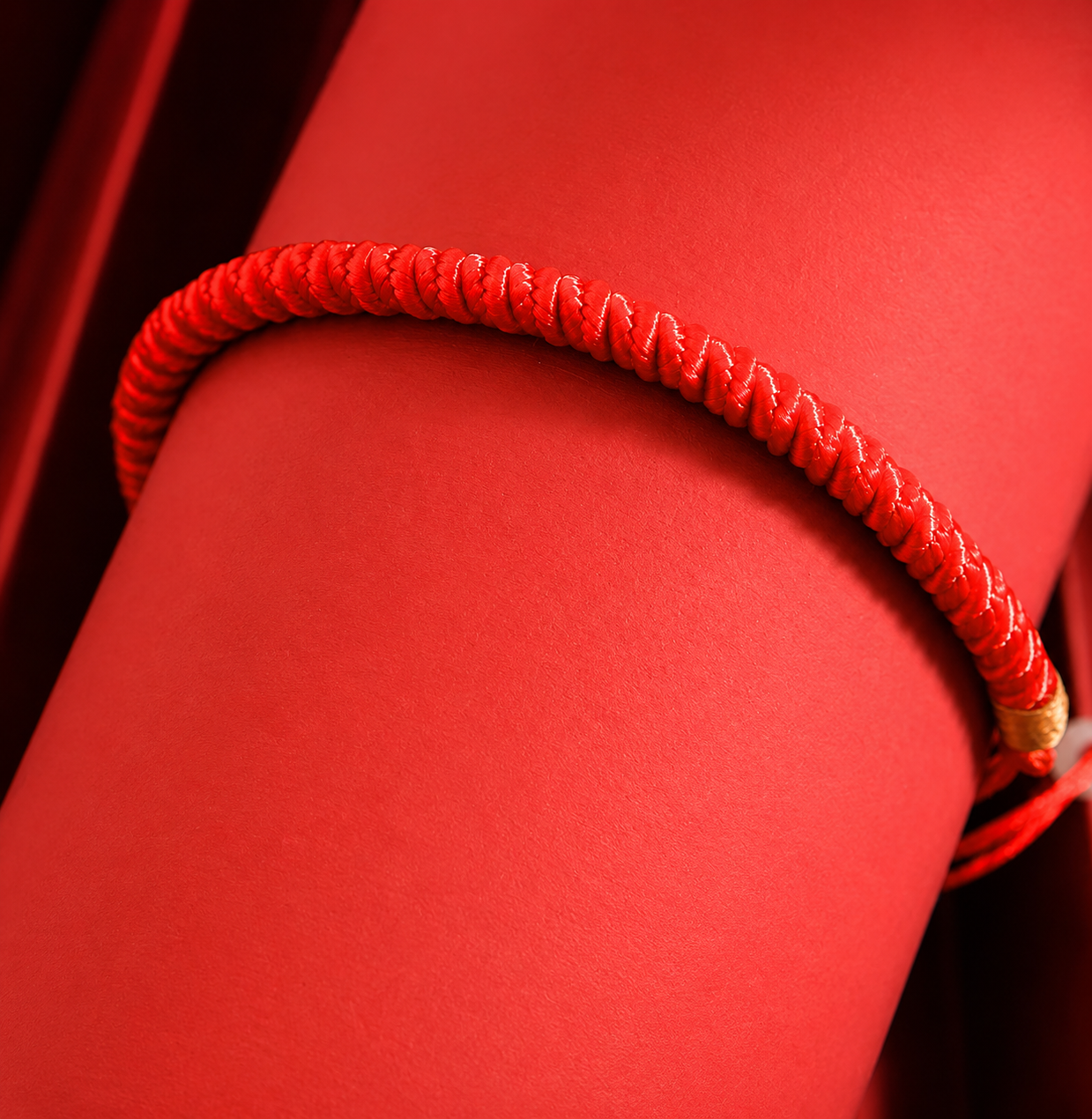 Pulsera roja budista para protección 2x1